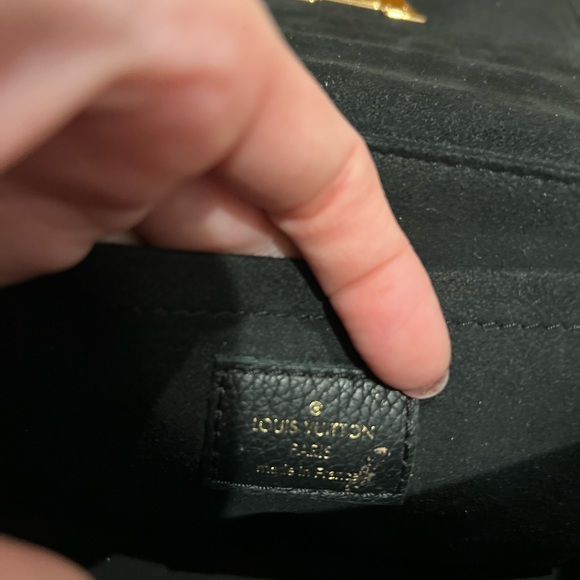 Louis Vuitton Lockme Tender bag - Picture 11 of 13